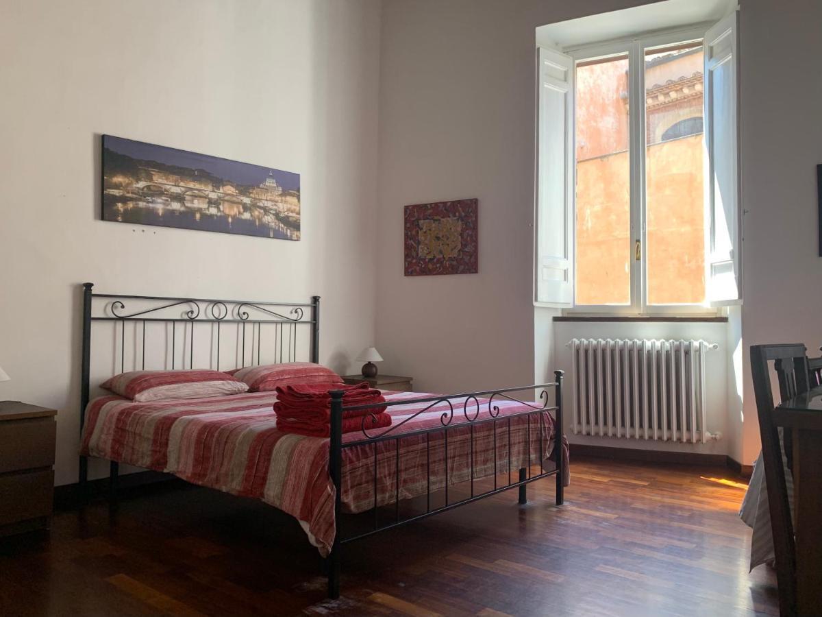 Eagle Rooms Рим Экстерьер фото